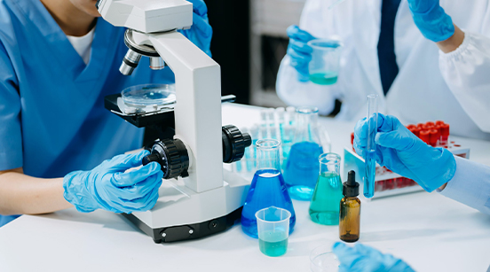 Analyse et préparation d’échantillons biologiques